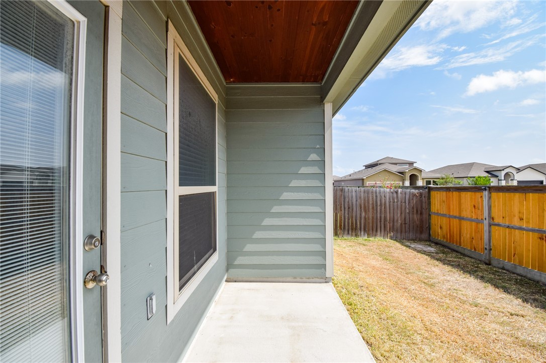 7433 Castille Court Corpus Christi TX 78414