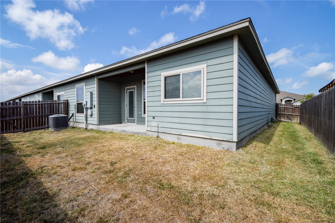 7433 Castille Court Corpus Christi TX 78414