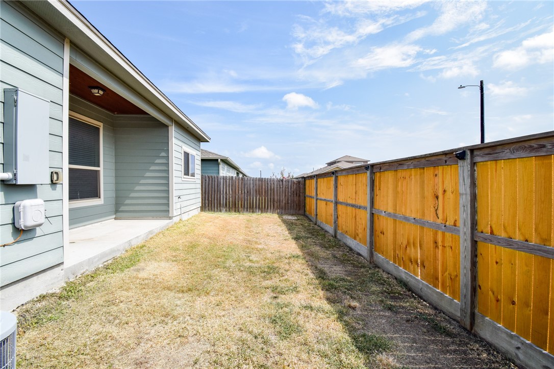 7433 Castille Court Corpus Christi TX 78414