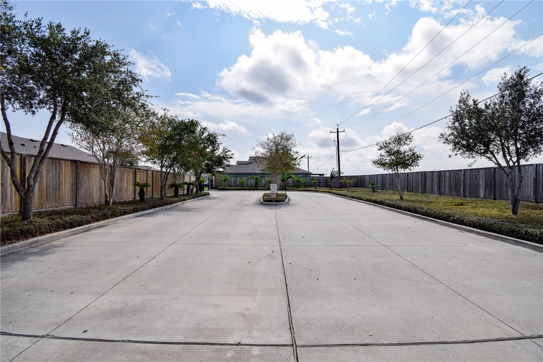 7433 Castille Court Corpus Christi TX 78414