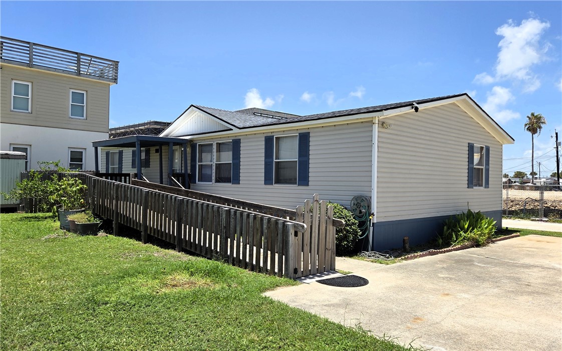 218 E Avenue C Port Aransas TX 78373