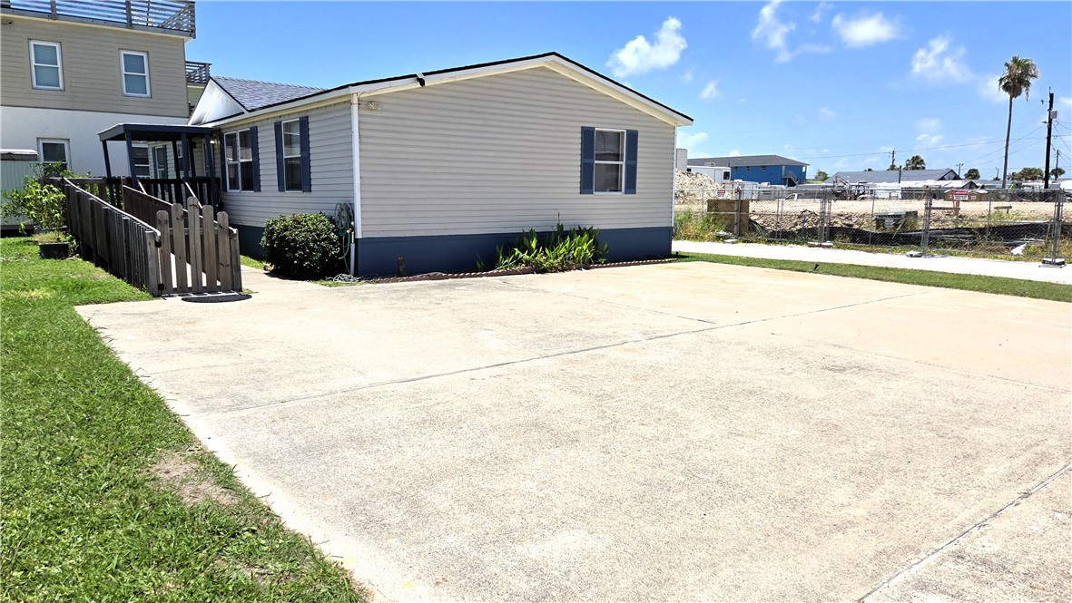 218 E Avenue C Port Aransas TX 78373