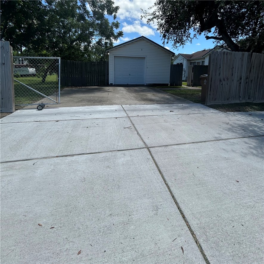 4902 Hakel Corpus Christi TX 78415