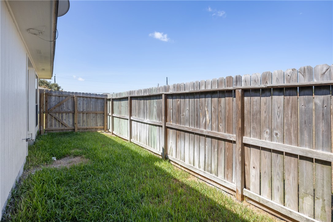 6653 Downing Street 12 Corpus Christi TX 78414