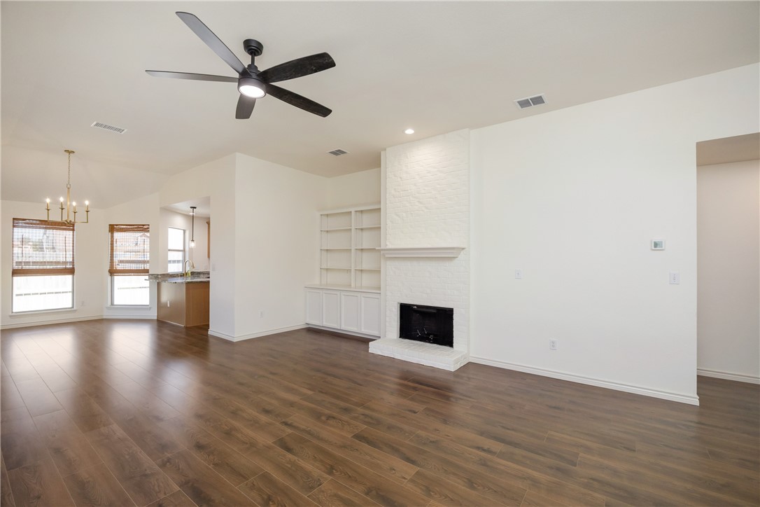 6653 Downing Street 12 Corpus Christi TX 78414