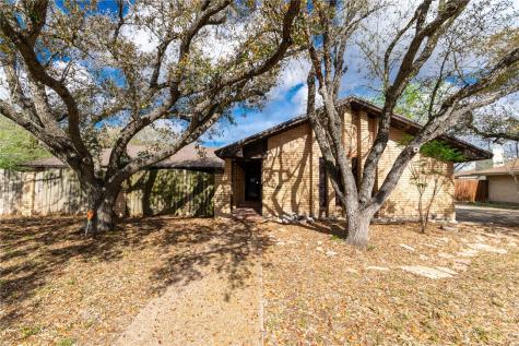 743 Retama Avenue Taft TX 78390