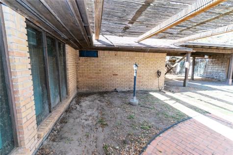 743 Retama Avenue Taft TX 78390