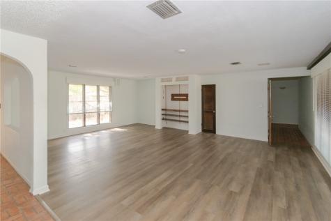 743 Retama Avenue Taft TX 78390