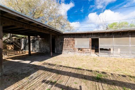 743 Retama Avenue Taft TX 78390