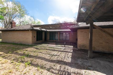 743 Retama Avenue Taft TX 78390