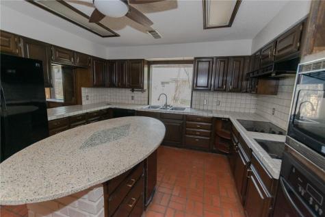 743 Retama Avenue Taft TX 78390
