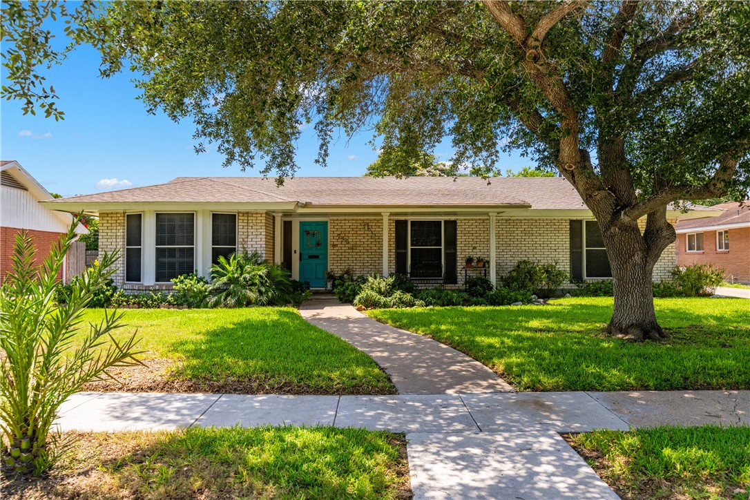 750 Burkshire Drive Corpus Christi TX 78412