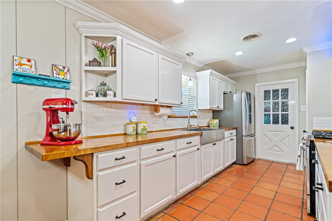 750 Burkshire Drive Corpus Christi TX 78412