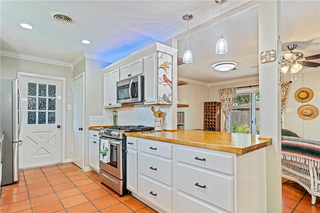 750 Burkshire Drive Corpus Christi TX 78412