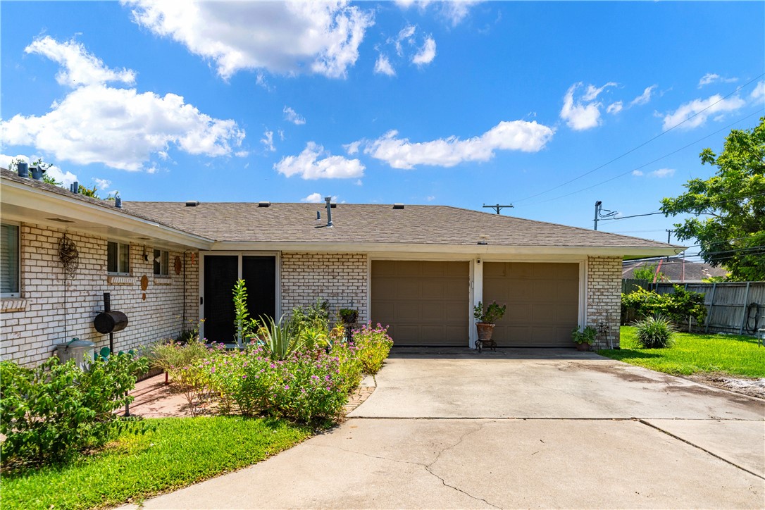 750 Burkshire Drive Corpus Christi TX 78412