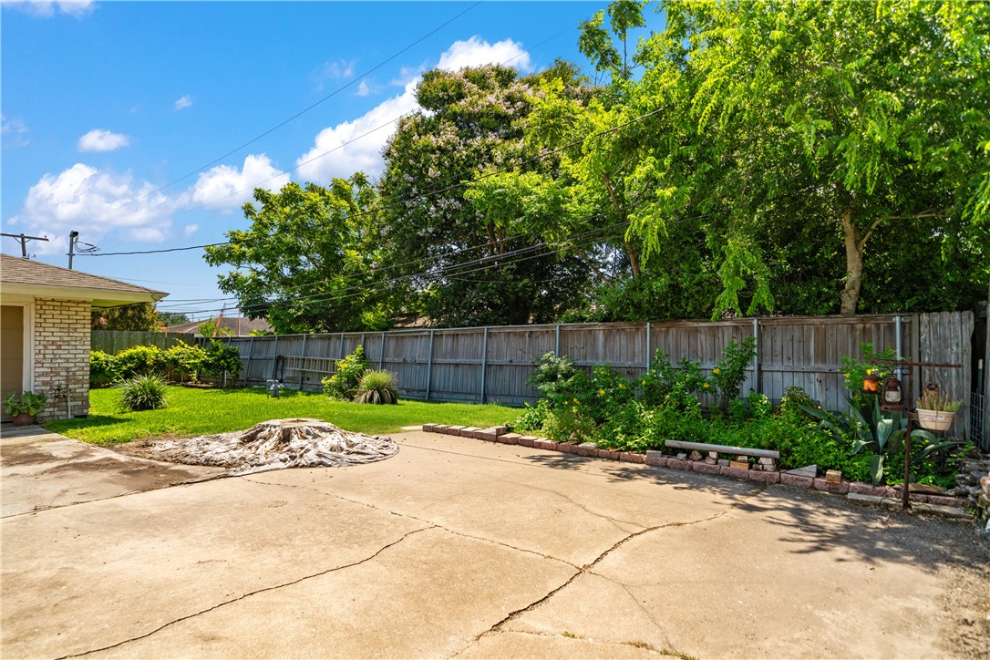 750 Burkshire Drive Corpus Christi TX 78412