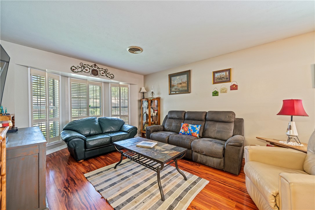 750 Burkshire Drive Corpus Christi TX 78412