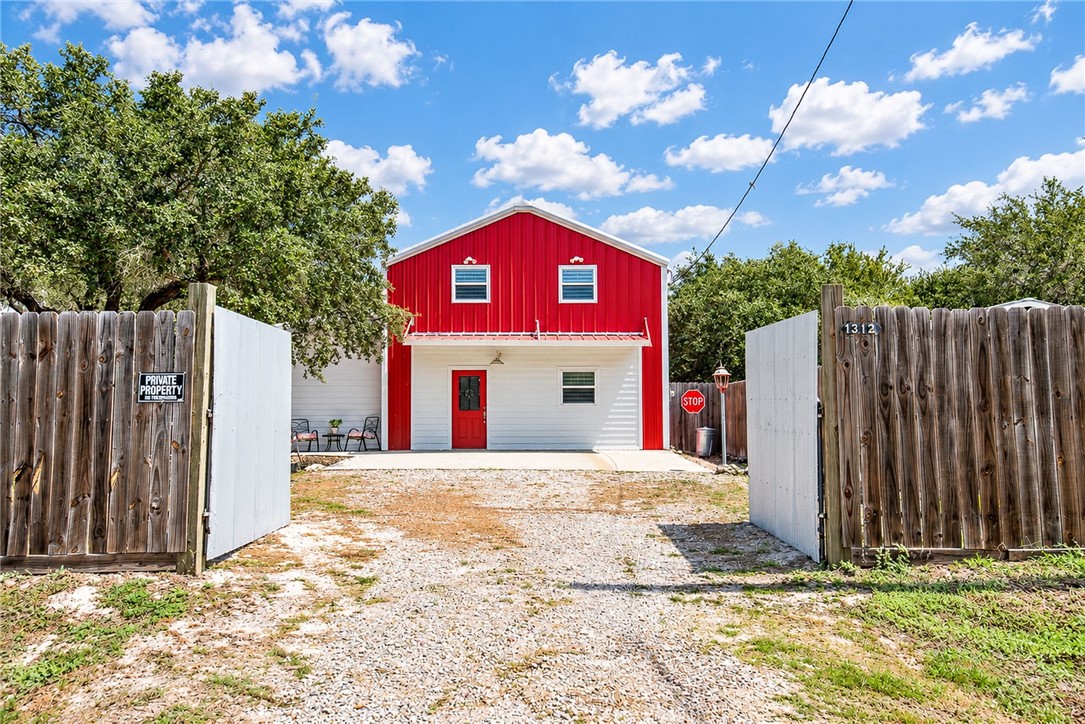 1312 N Verne Street Rockport TX 78382