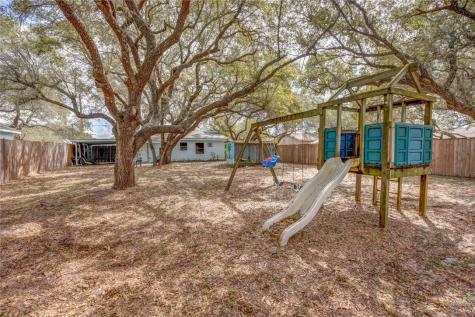 713 N Kossuth Street Rockport TX 78382