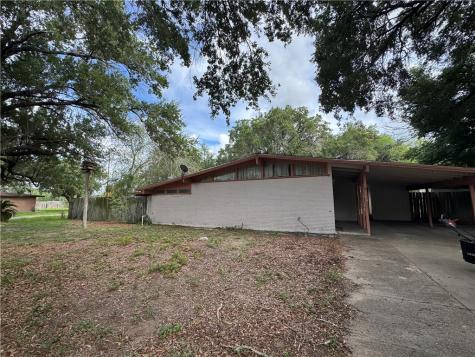 409 Taylor Falfurrias TX 78355