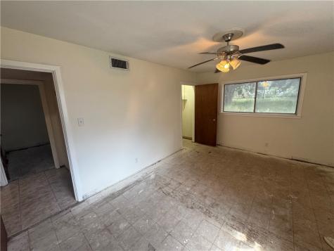 409 Taylor Falfurrias TX 78355