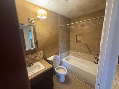 409 Taylor Falfurrias TX 78355