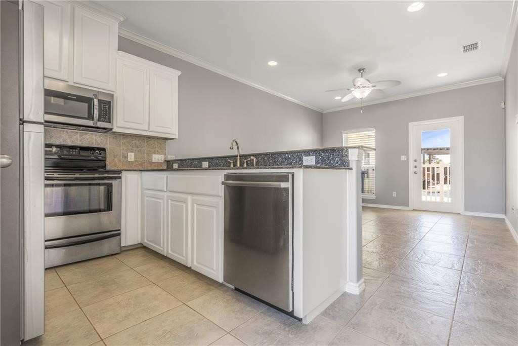 13978 Fortuna Bay Dr C Corpus Christi TX 78418