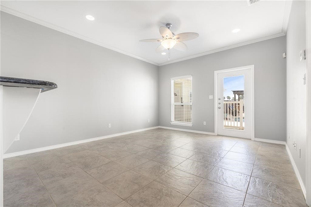 13978 Fortuna Bay Dr C Corpus Christi TX 78418
