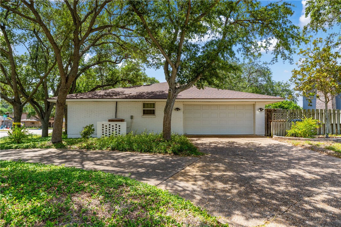 4518 Congressional Drive Corpus Christi TX 78413