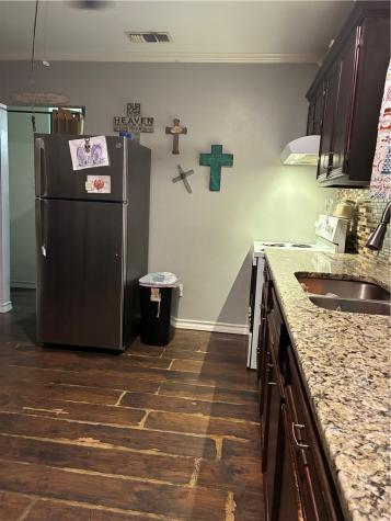2704 Willard Street Corpus Christi TX 78404
