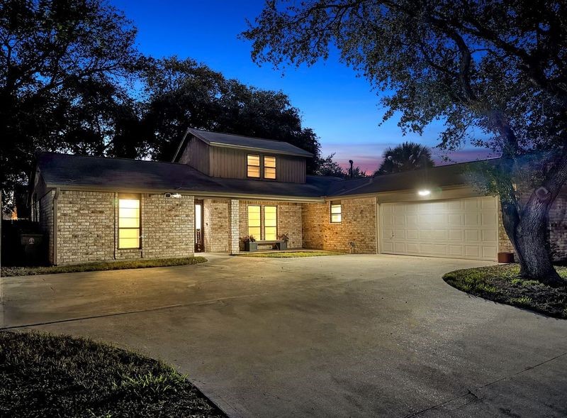 2413 Cricket Hollow Street Corpus Christi TX 78414