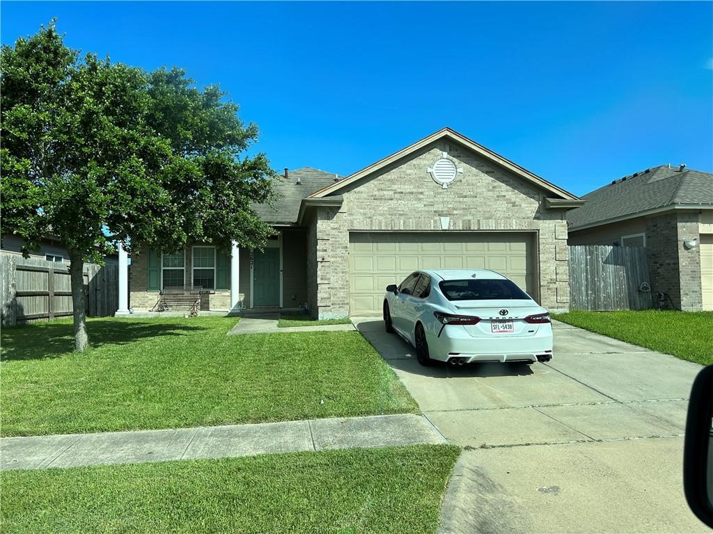 2621 Las Brisas Street Corpus Christi TX 78414