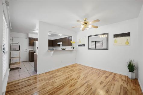 135 Santa Fe Drive Rockport TX 78382