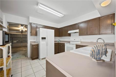 135 Santa Fe Drive Rockport TX 78382