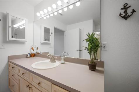 135 Santa Fe Drive Rockport TX 78382