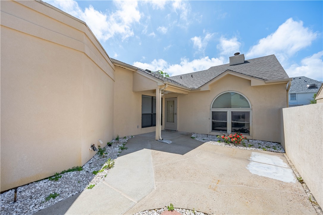 135 Santa Fe Drive Rockport TX 78382
