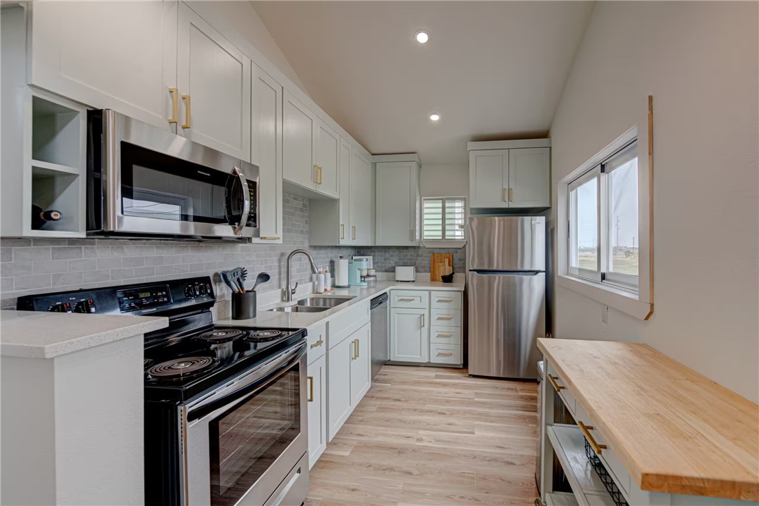 310 Leslie Lane Port Aransas TX 78373