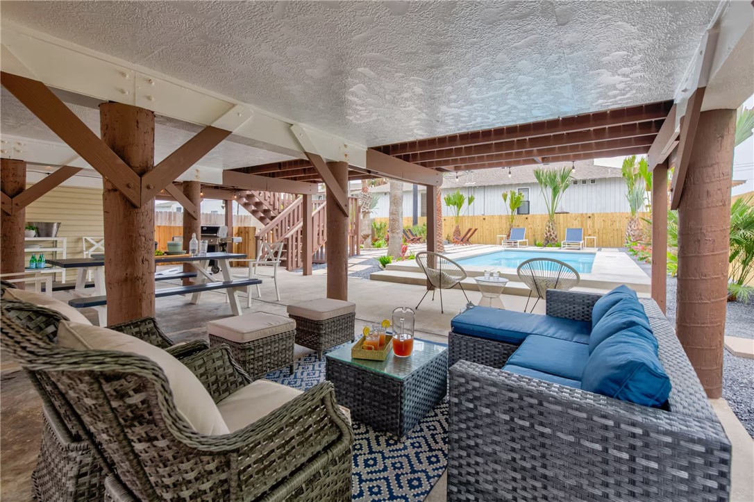 310 Leslie Lane Port Aransas TX 78373