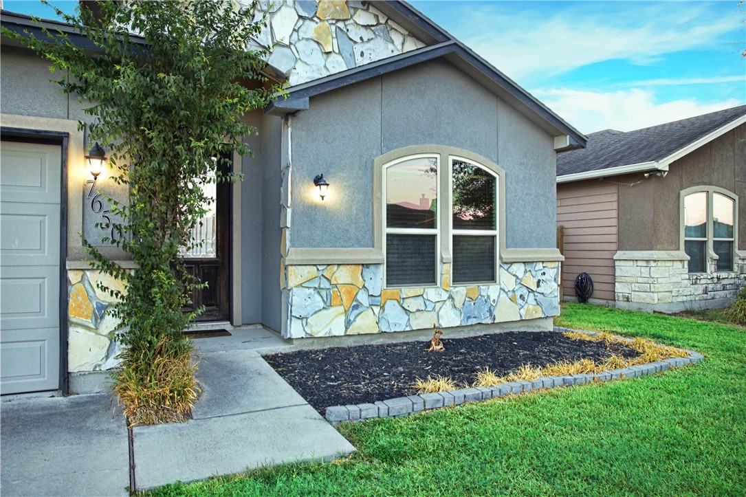 7650 Sable Creek Drive Corpus Christi TX 78414