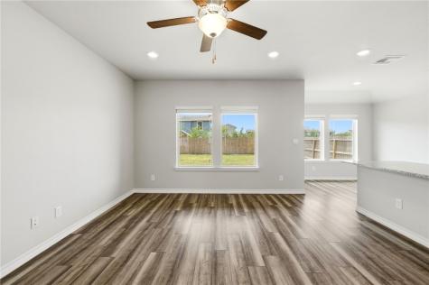 2231 Medusa Drive Portland TX 78374