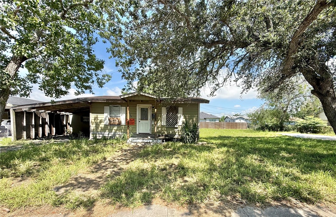 3021 Carver Drive Corpus Christi TX 78405
