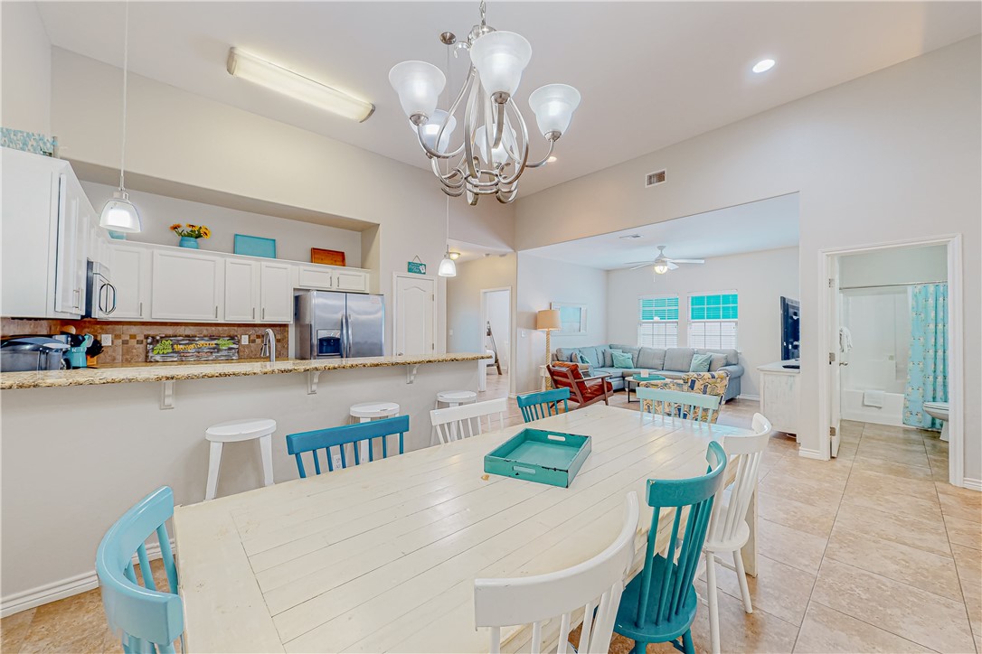 699 Morgan Cr 104 Port Aransas TX 78373