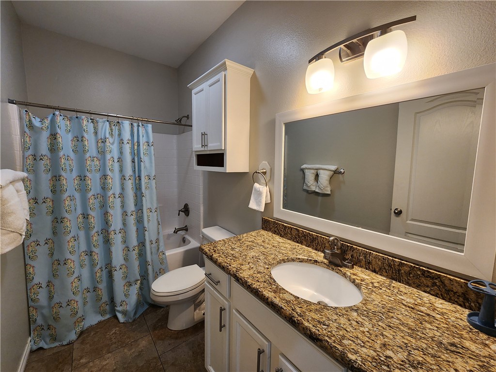 699 Morgan Cr 104 Port Aransas TX 78373
