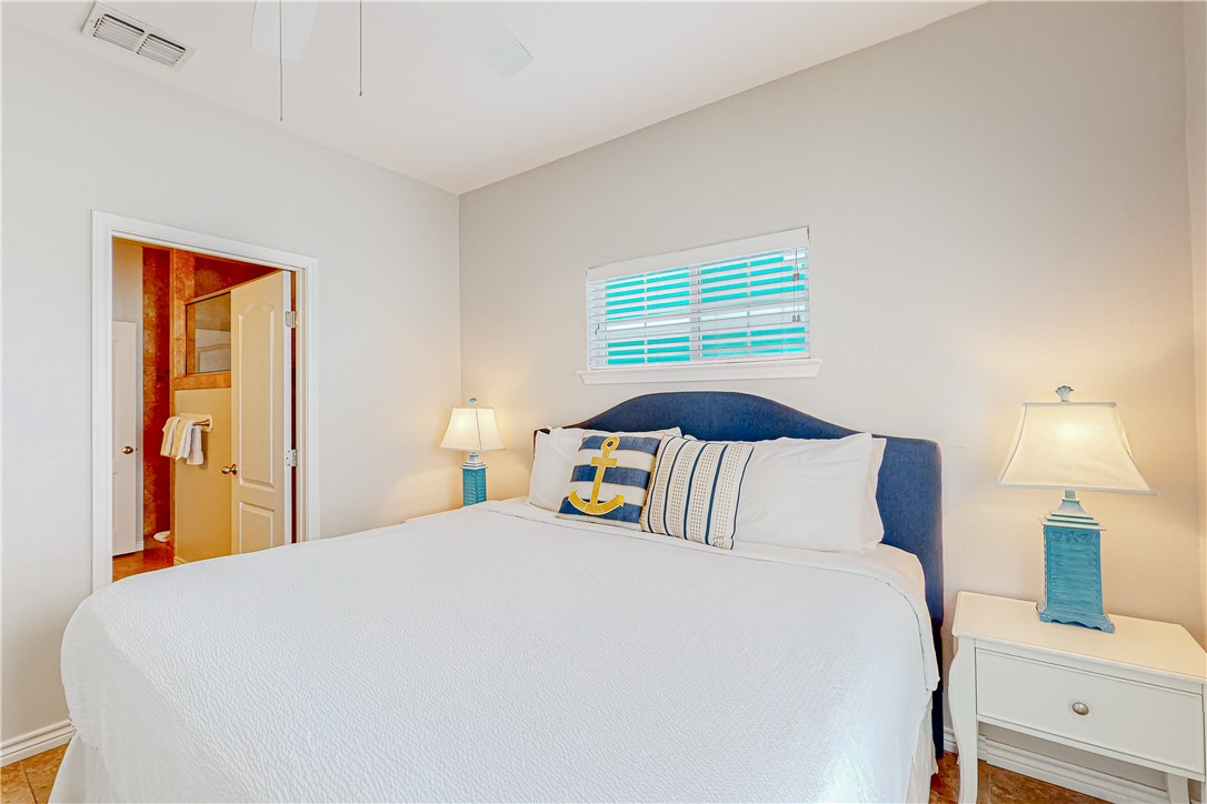 699 Morgan Cr 104 Port Aransas TX 78373