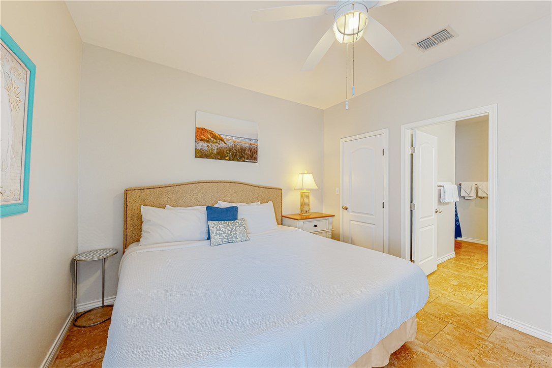 699 Morgan Cr 104 Port Aransas TX 78373