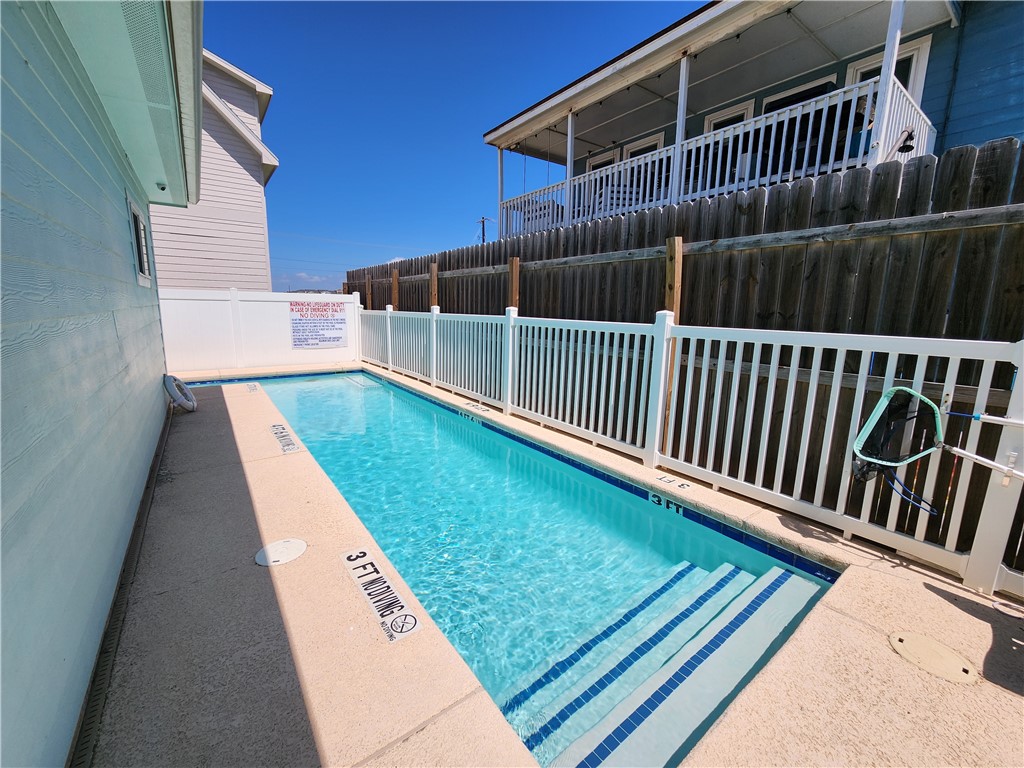 699 Morgan Cr 104 Port Aransas TX 78373