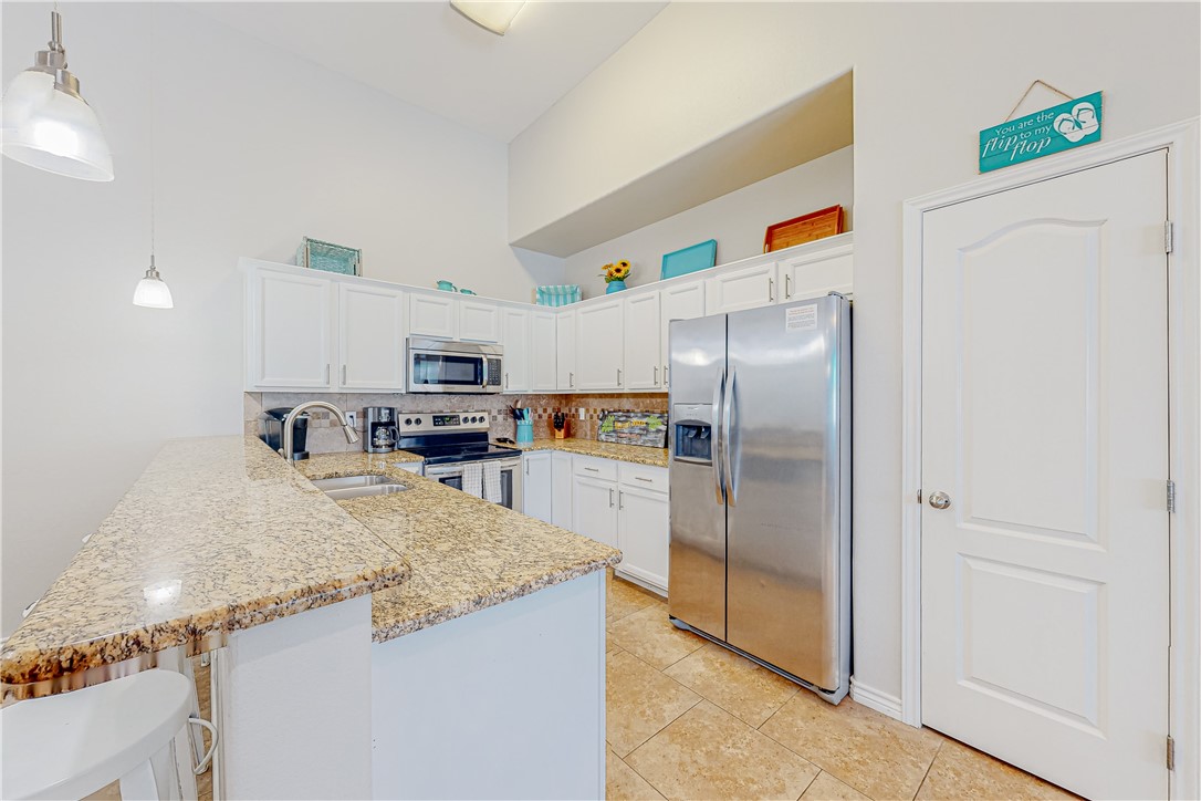 699 Morgan Cr 104 Port Aransas TX 78373