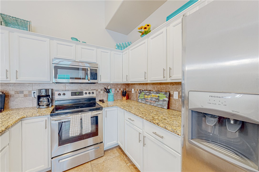 699 Morgan Cr 104 Port Aransas TX 78373