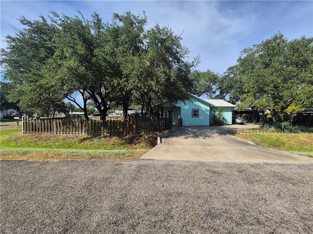924 Ibis Drive Rockport TX 78382