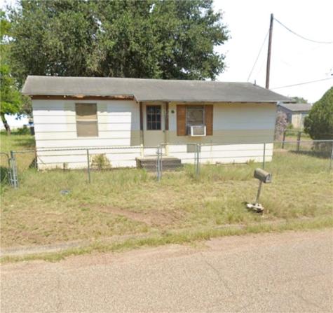 412 West Magnolia Hebbronville TX 78361